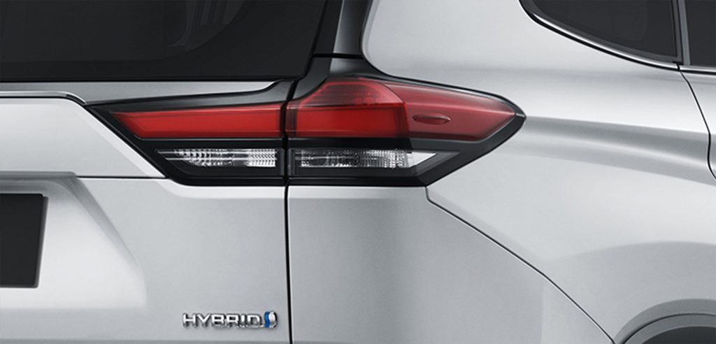 ngoại thất toyota innova cross