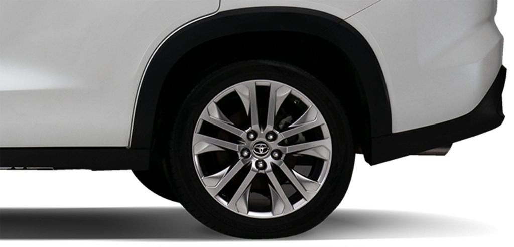 ngoại thất toyota innova cross